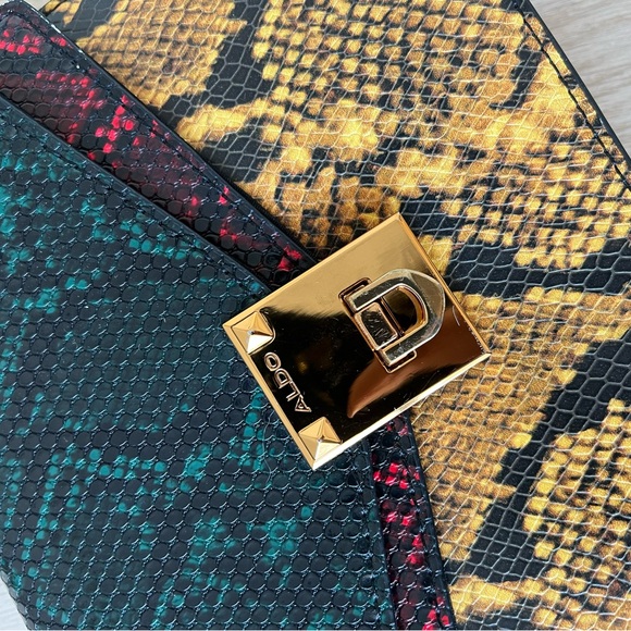 SNAKE PRINT CROSSBODY BAG - Picture 6 of 6